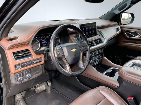 Used 2021 Chevrolet Suburban High Country AWD/4WD image 13