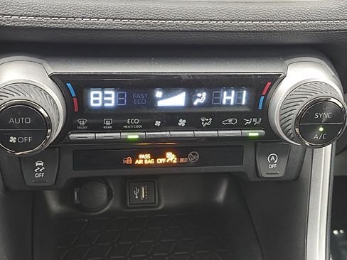 Used 2023 Toyota RAV4 XLE w/ Convenience Package image 23