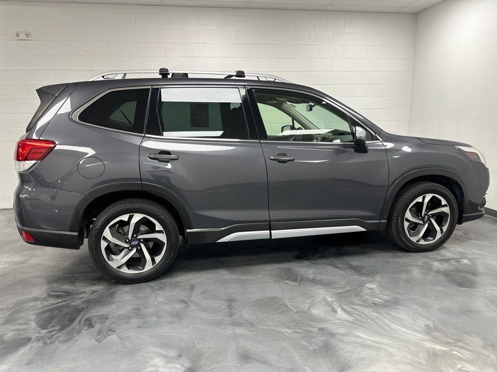 Used 2022 Subaru Forester Touring w/ Popular Package #2 AWD/4WD image 5