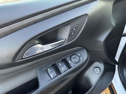 Certified 2024 Buick Envista Sport Touring w/ Convenience I Package image 17