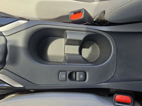 Used 2026 Toyota Corolla LE FWD image 35