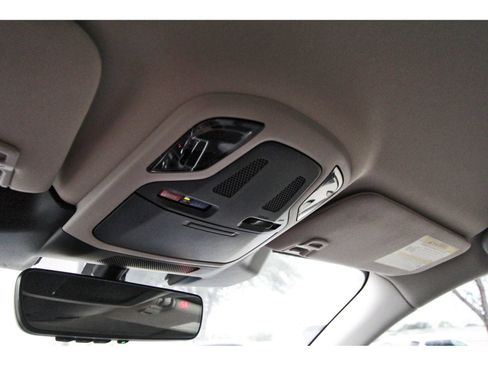 Used 2024 Subaru Outback Premium AWD/4WD image 22