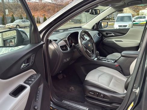 Used 2019 Chevrolet Equinox Premier AWD/4WD image 23