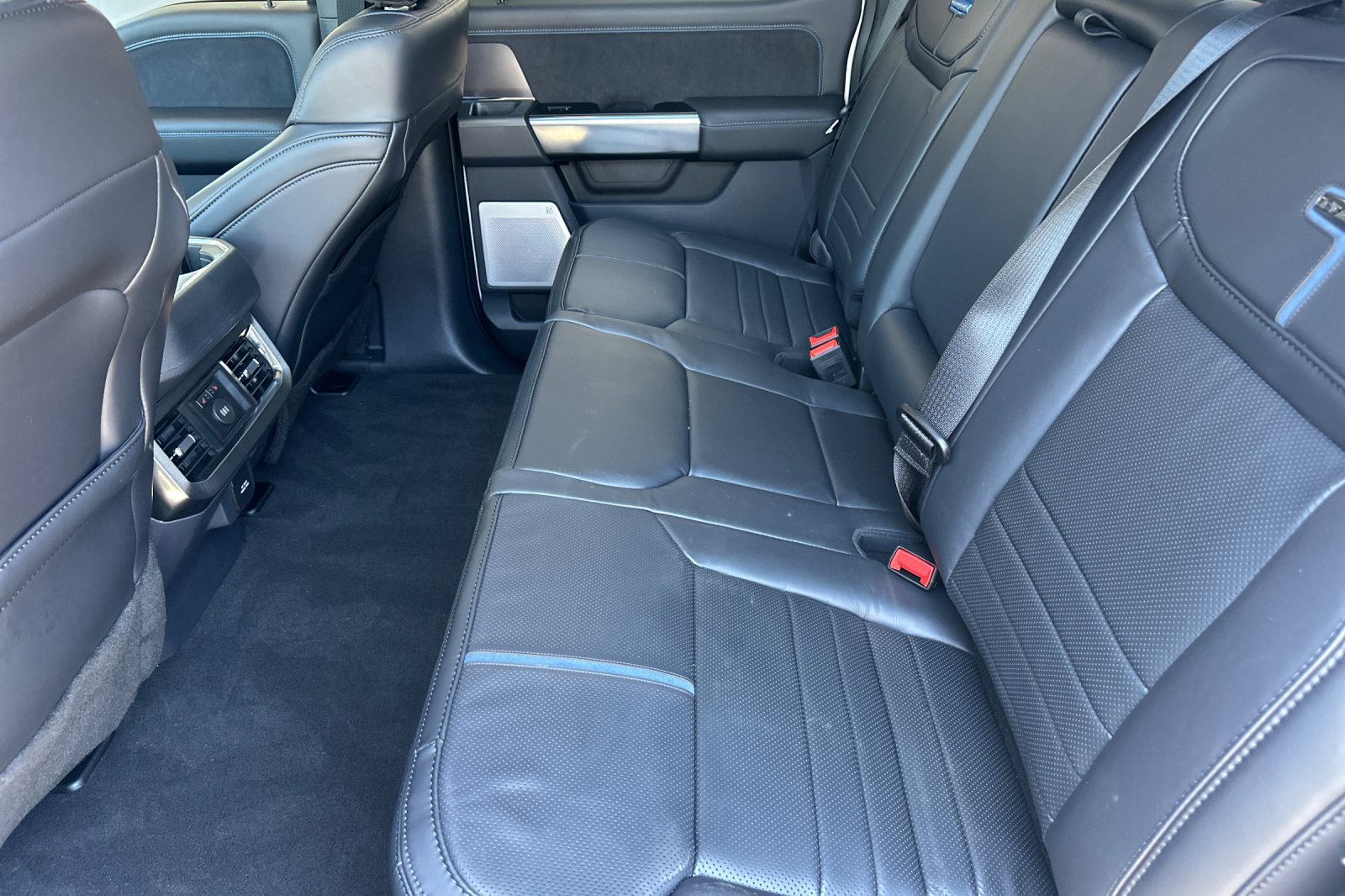 New 2026 Ford F250 Platinum AWD/4WD image 11
