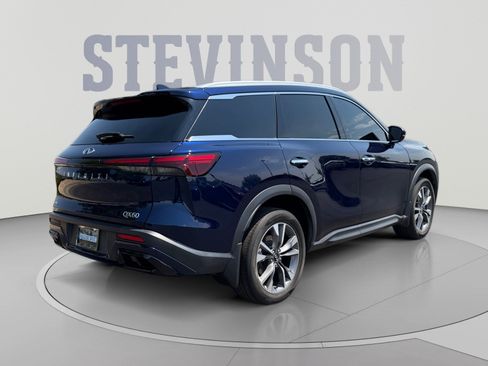 Used 2024 INFINITI QX60 Luxe AWD/4WD image 3