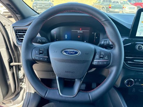 Used 2025 Ford Escape ST-Line image 26