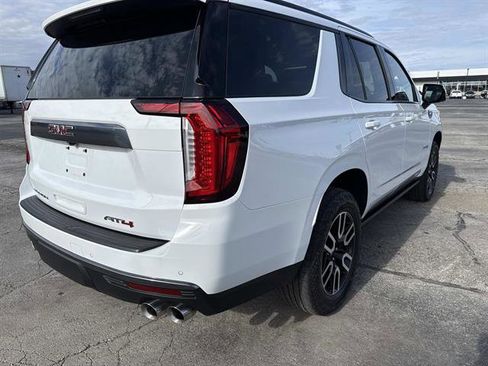 Used 2024 GMC Yukon AT4 w/ AT4 Premium Package image 4