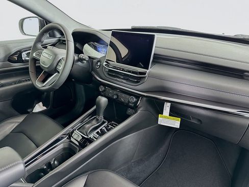 New 2026 Jeep Compass Limited image 34