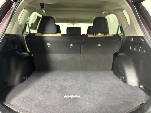 Used 2016 Toyota RAV4 XLE AWD/4WD image 28