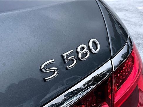 Used 2024 Mercedes-Benz Maybach S 580 Maybach S 580 image 9