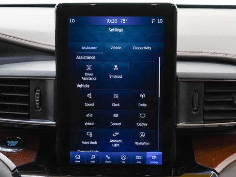 Used 2024 Ford Explorer King Ranch w/ Technology Package AWD/4WD image 16