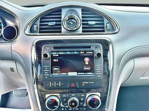 Used 2017 Buick Enclave Leather image 17
