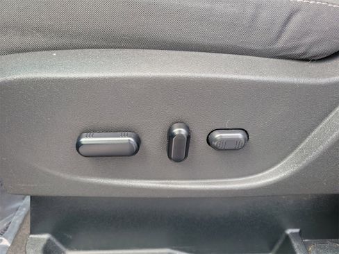 Used 2019 Ford Escape SE image 13