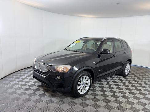 Used 2017 BMW X3 xDrive28i AWD/4WD image 2