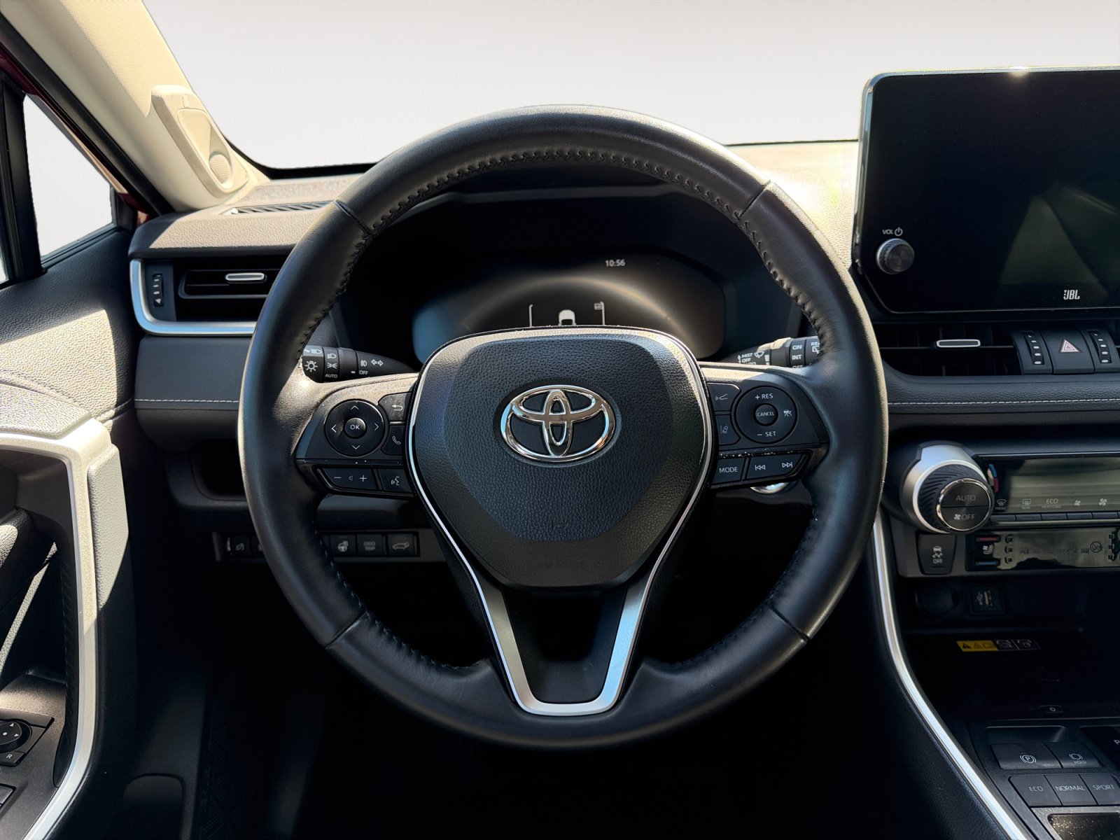 Used 2023 Toyota RAV4 Limited FWD image 12