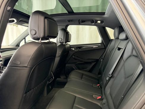 Certified 2026 Porsche Macan AWD/4WD image 24