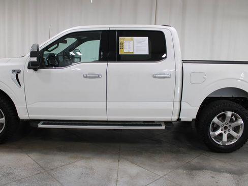 Used 2023 Ford F150 Lariat w/ Trailer Tow Package image 6