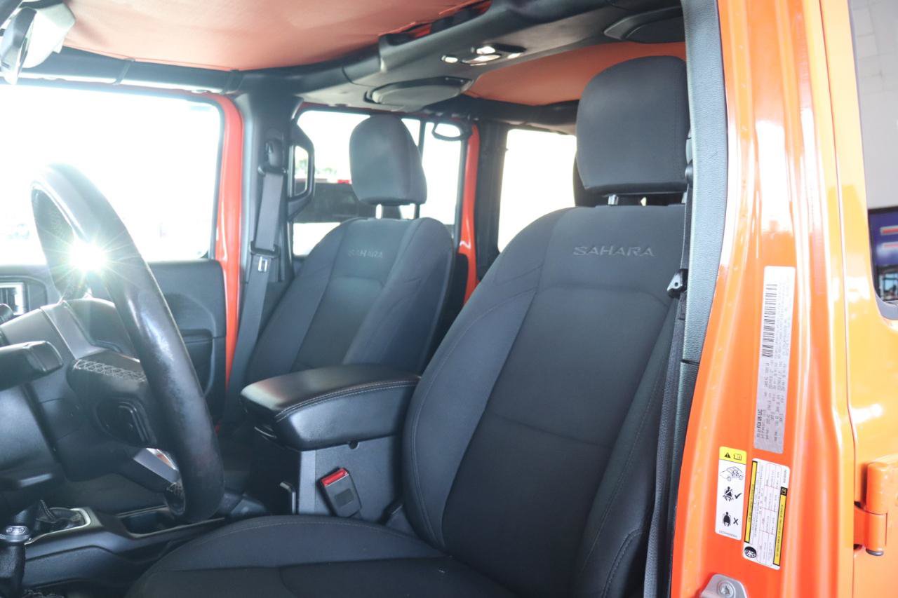 Used 2019 Jeep Wrangler Unlimited Sahara AWD/4WD image 16