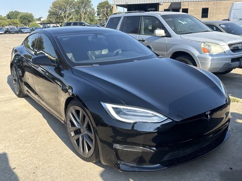 Used 2021 Tesla Model S Plaid AWD/4WD image 2