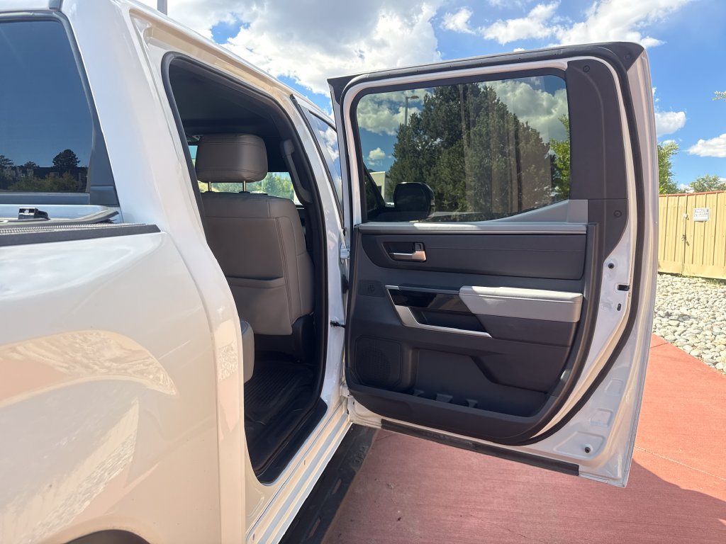 Used 2025 Toyota Tundra Limited AWD/4WD image 21