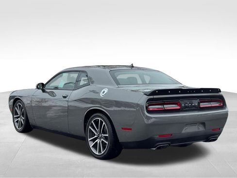 Used 2023 Dodge Challenger R/T image 9