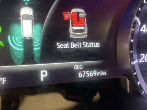 Used 2022 Toyota Highlander XSE image 16