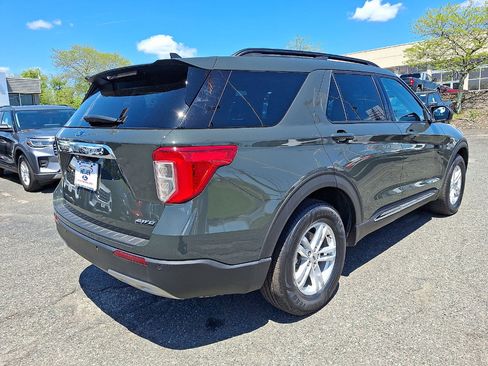 Certified 2023 Ford Explorer XLT w/ Equipment Group 202A AWD/4WD image 31