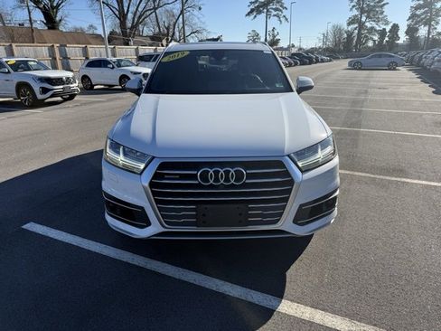 Used 2019 Audi Q7 3.0T Prestige w/ Prestige Package image 4