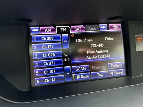 Used 2013 Lexus ES 300h w/ Luxury Pkg FWD image 16