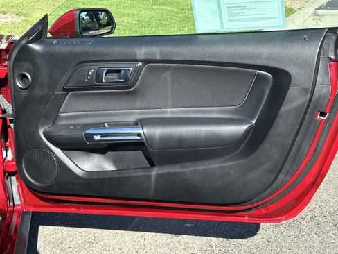 Used 2022 Ford Mustang GT image 32