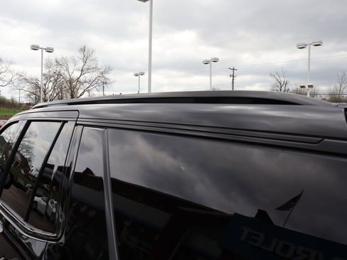 Used 2022 Chevrolet Tahoe Z71 w/ Luxury Package image 36