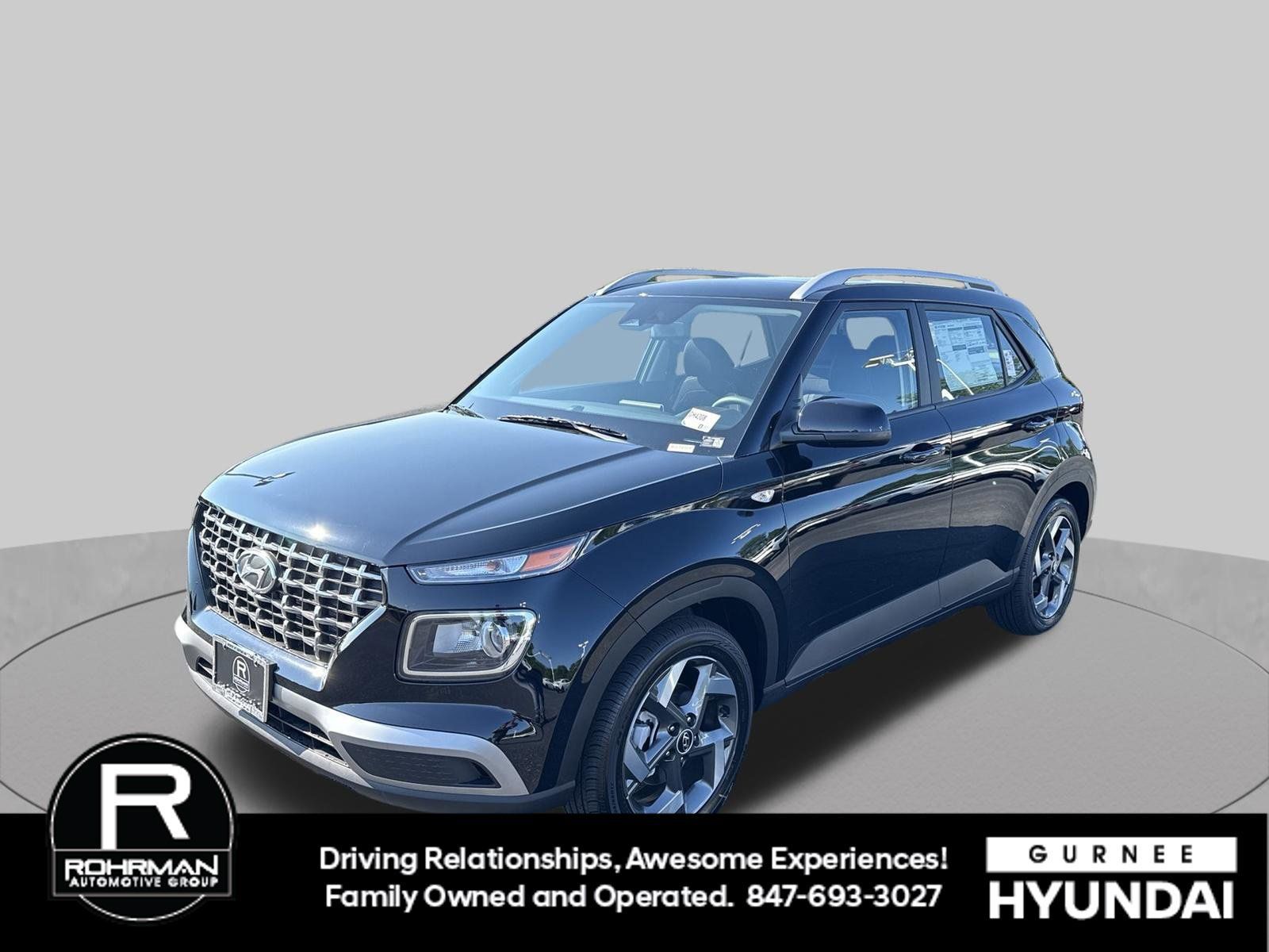 Used 2026 Hyundai Venue SEL FWD image 1