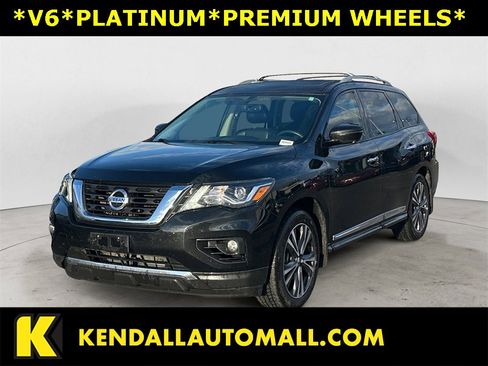 Used 2020 Nissan Pathfinder Platinum image 1