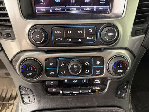 Used 2015 Chevrolet Suburban LTZ image 23