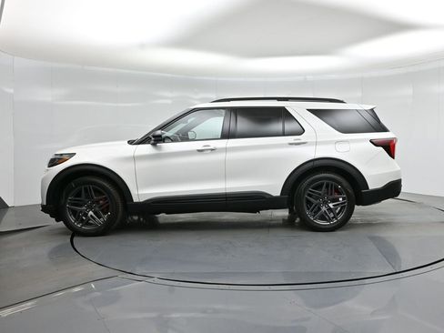 New 2026 Ford Explorer ST image 28