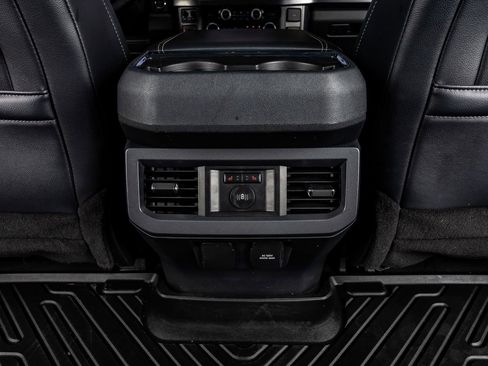 Used 2024 Ford F350 Lariat w/ Chrome Package image 33