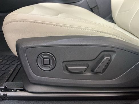 Used 2024 Audi Q3 2.0T Premium image 20