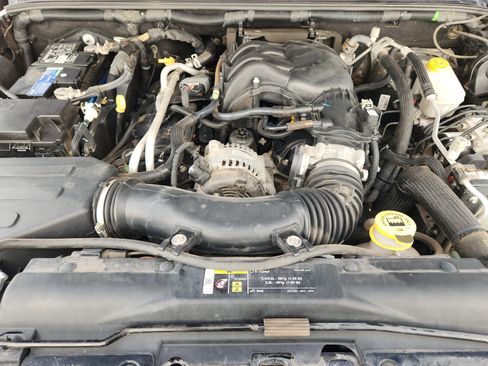 Used 2017 Jeep Wrangler Unlimited Sahara AWD/4WD image 30