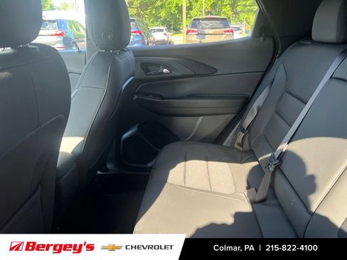 Certified 2023 Chevrolet TrailBlazer RS w/ Sun and Liftgate Package AWD/4WD image 9
