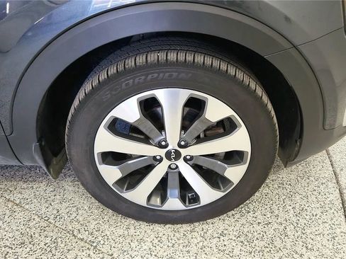 Used 2022 Kia Telluride EX w/ EX Premium Package image 13