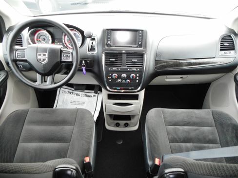 Used 2017 Dodge Grand Caravan SE w/ Power Window Group image 20