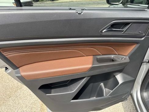Used 2023 Volkswagen Atlas SEL Premium AWD/4WD image 24