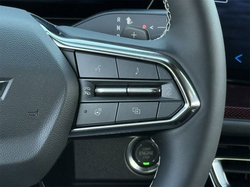 New 2026 Chevrolet Traverse Z71 w/ Enhanced Driving Package image 13