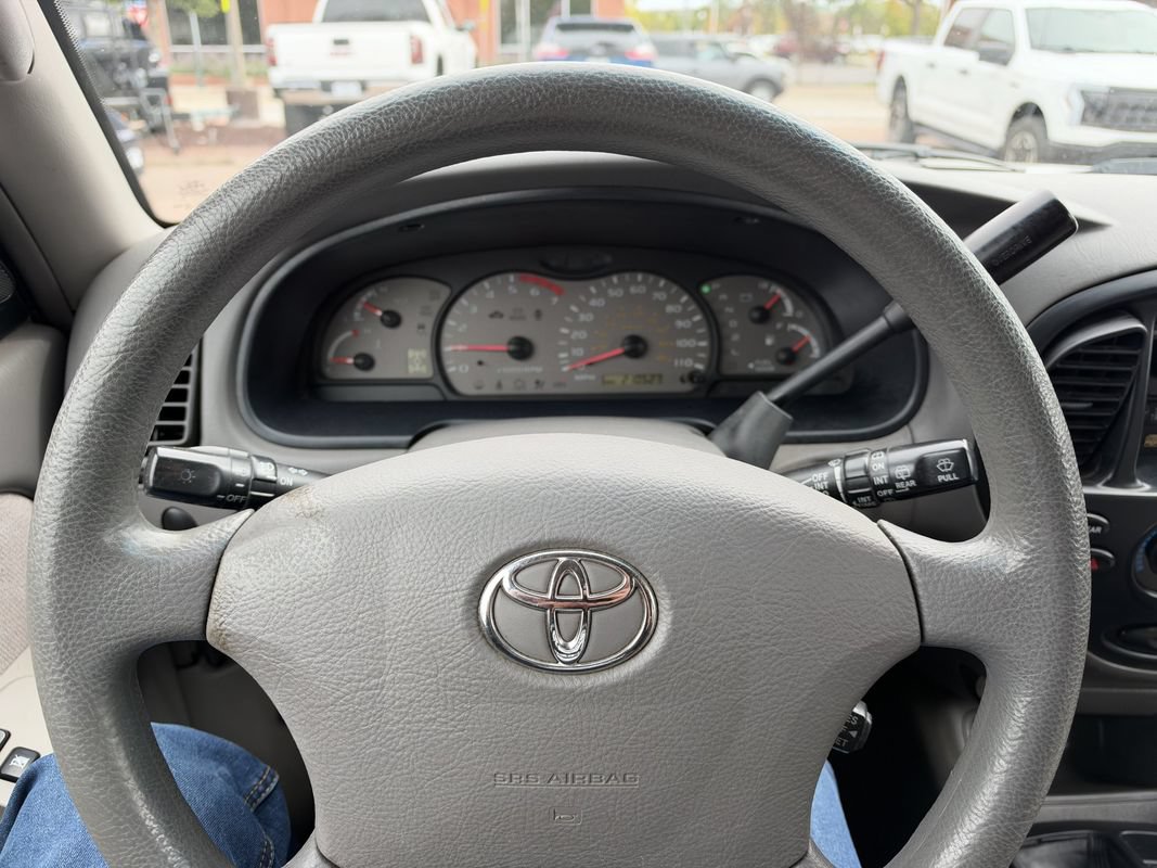 Used 2003 Toyota Sequoia SR5 AWD/4WD image 15