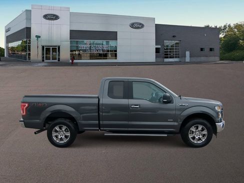 Used 2017 Ford F150 XLT w/ Equipment Group 302A Luxury image 12