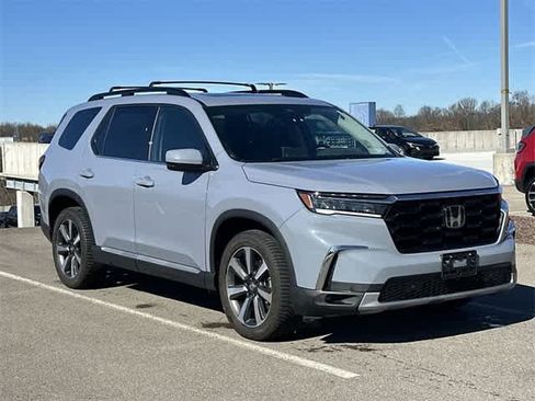 Used 2023 Honda Pilot Touring image 23