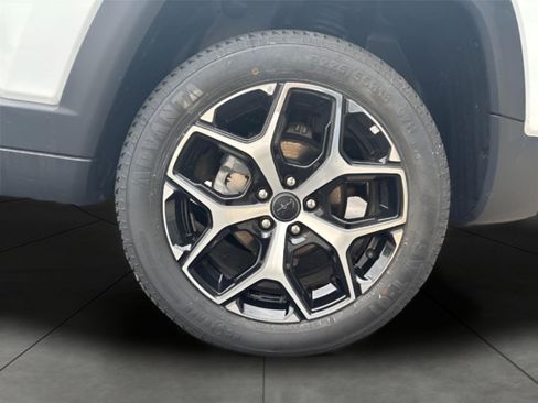 Used 2025 Jeep Compass Limited AWD/4WD image 63