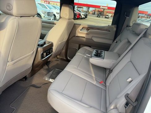 New 2026 GMC Sierra 1500 SLT w/ SLT Premium Package image 11