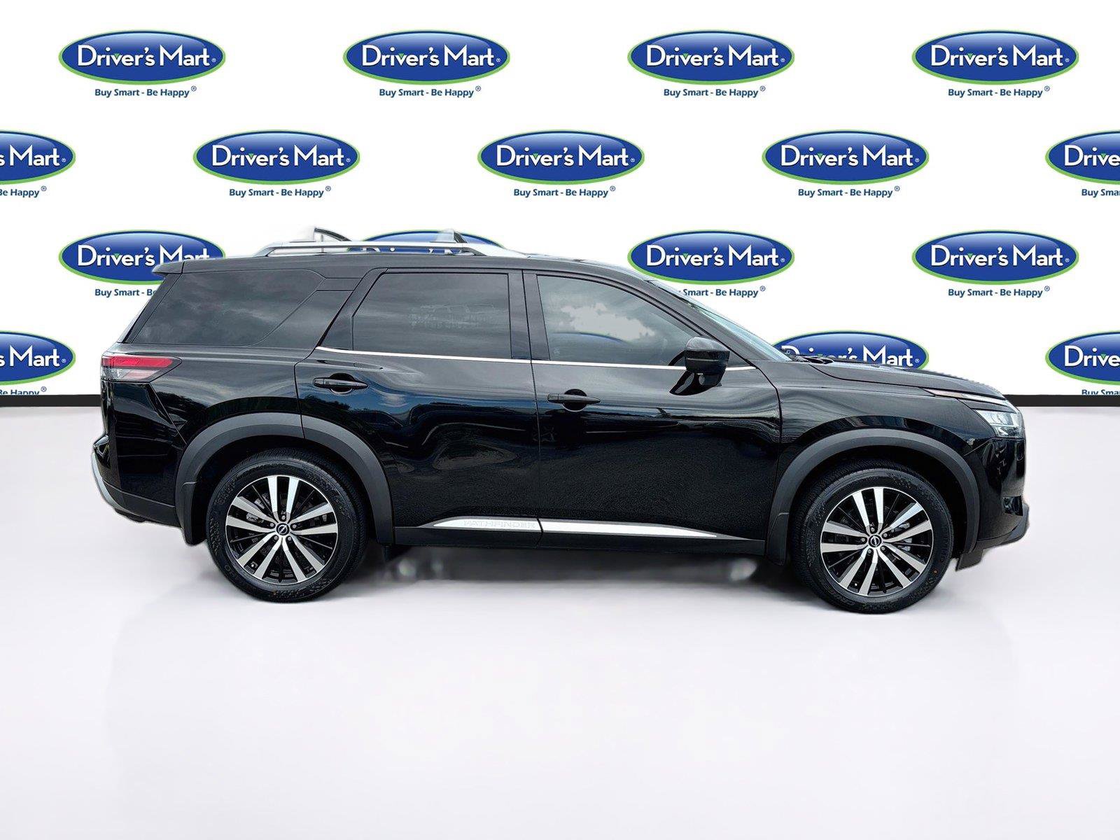 Used 2024 Nissan Pathfinder Platinum w/ Cargo Package FWD image 8