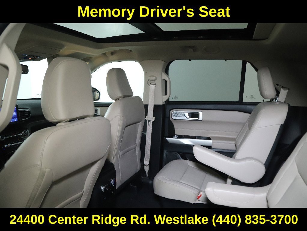 Used 2022 Ford Explorer Limited w/ Equipment Group 301A AWD/4WD image 15